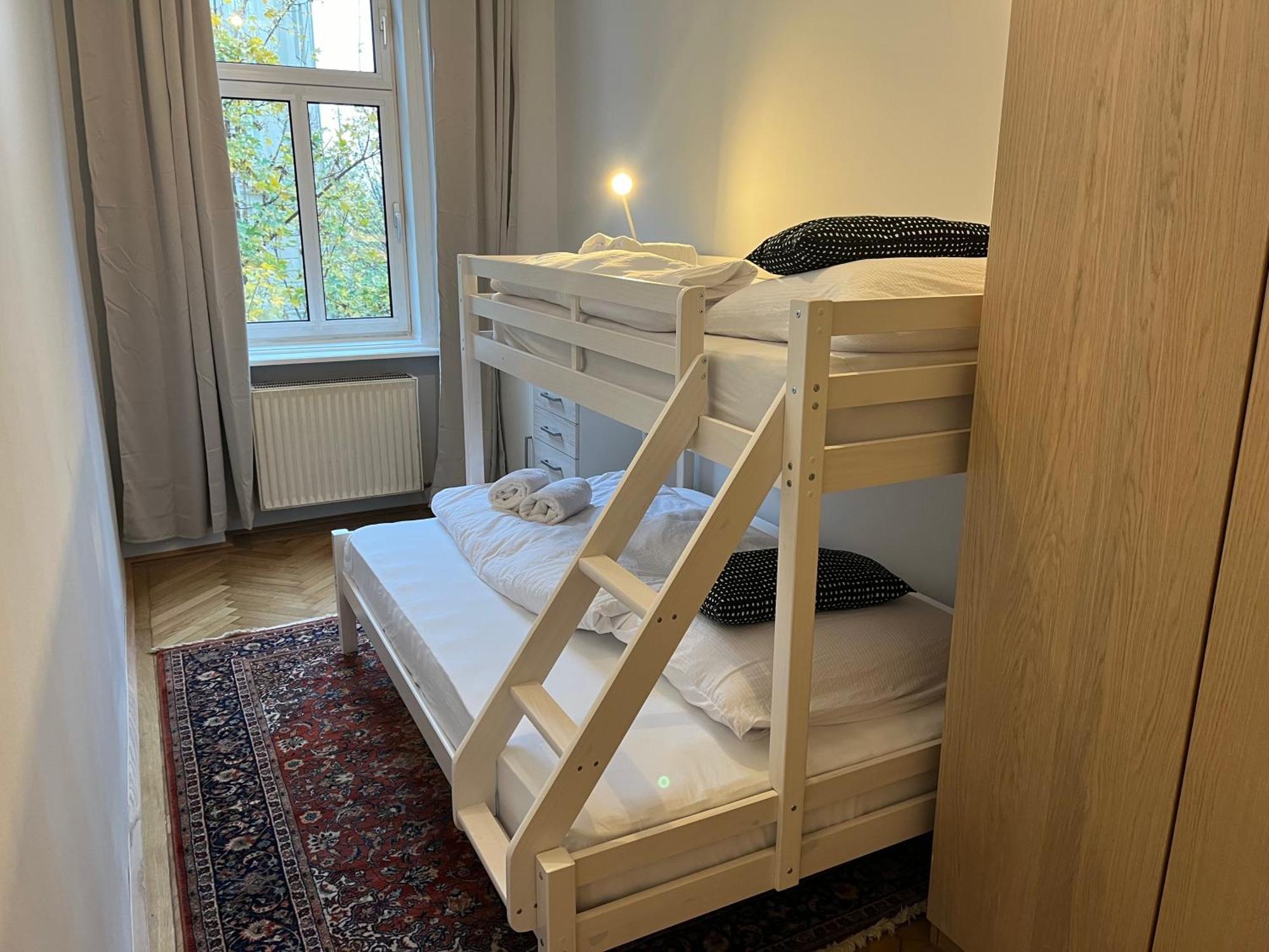 Grosszuegiger Wiener Altbau Gleich Neben Schoenbrunn Eksteriør bilde